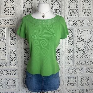 Dressbarn Kelly Green Ribbed‎ Stretchy Crochet Neckline Short Sleeve Blouse Sz M